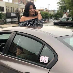 Meet your Posher, Catrachita